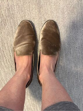 Marc Fisher slip on suede shoes size 8